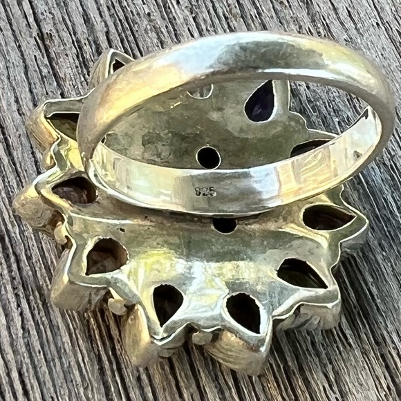 Multi gemstone sterling silver ring in a flower design - Picture 2 of 4